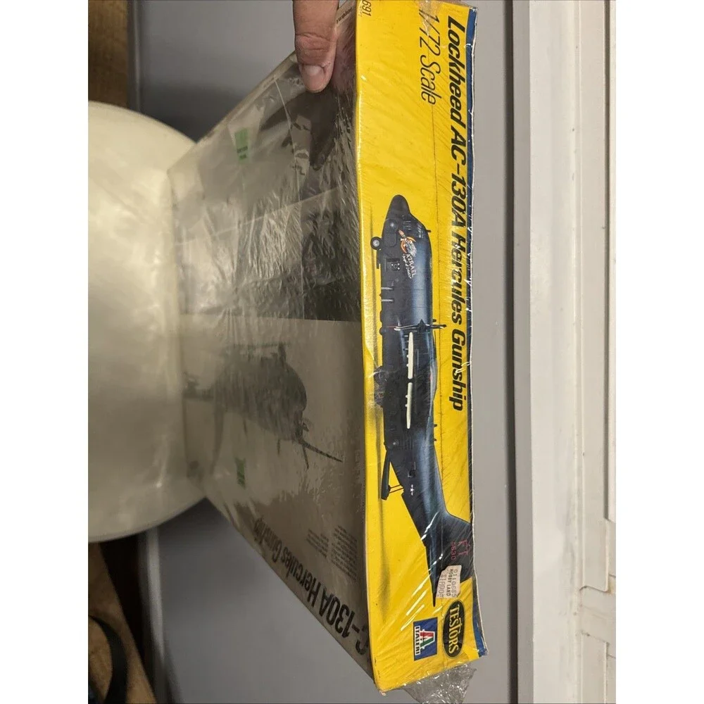Testors AC-130A Hercules Gunship Plane 1/72 Scale Model Kit Factory Sealed Rare